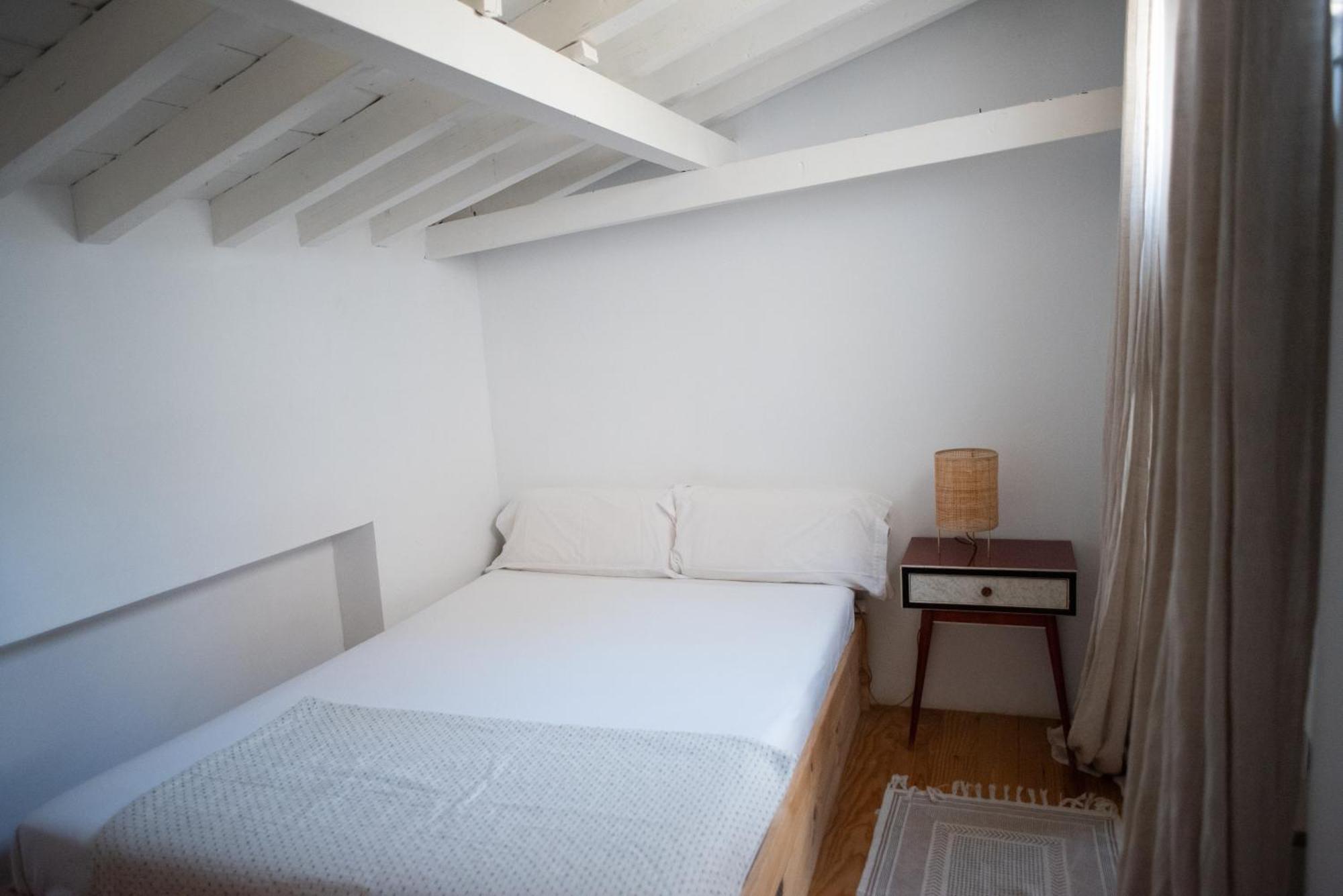 Cozy & Quiet Apartment In The Center Малага Экстерьер фото